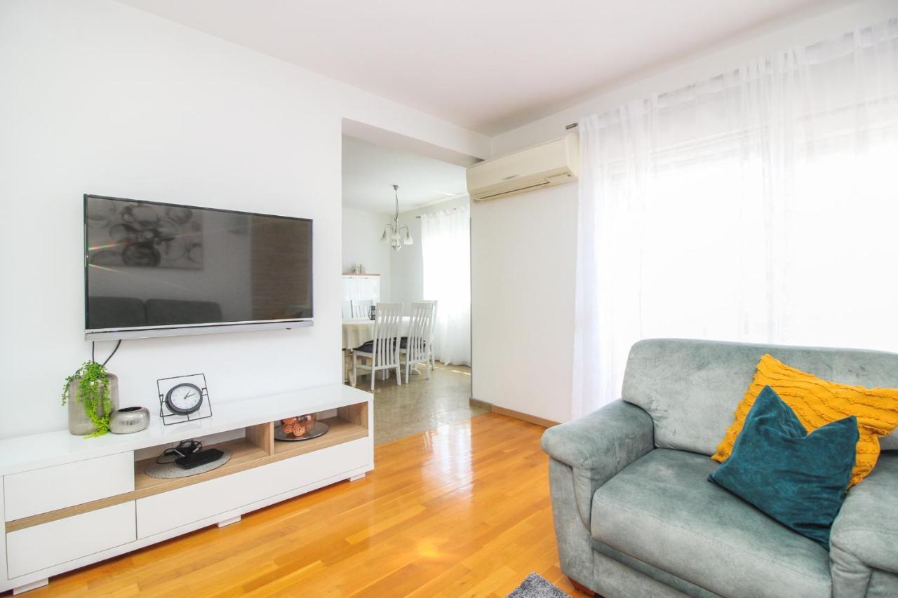 Apartments Lotta ザダル エクステリア 写真